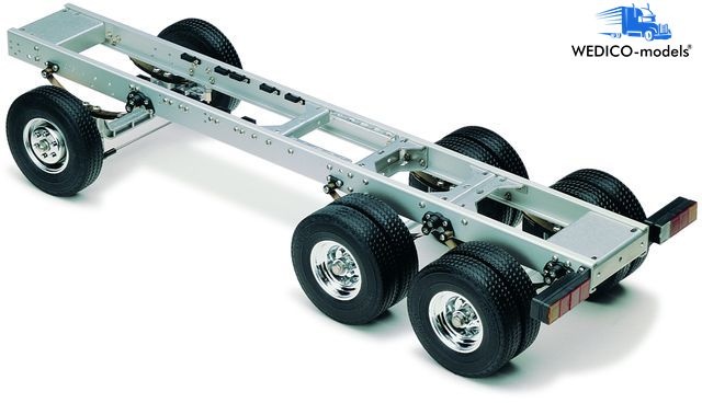 Prof.chassis 3-axle tractor without,Tank